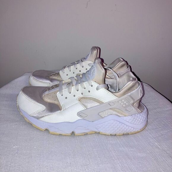 Nike Triple Snow White Huarache Sneakers 8.5 - Picture 8 of 15